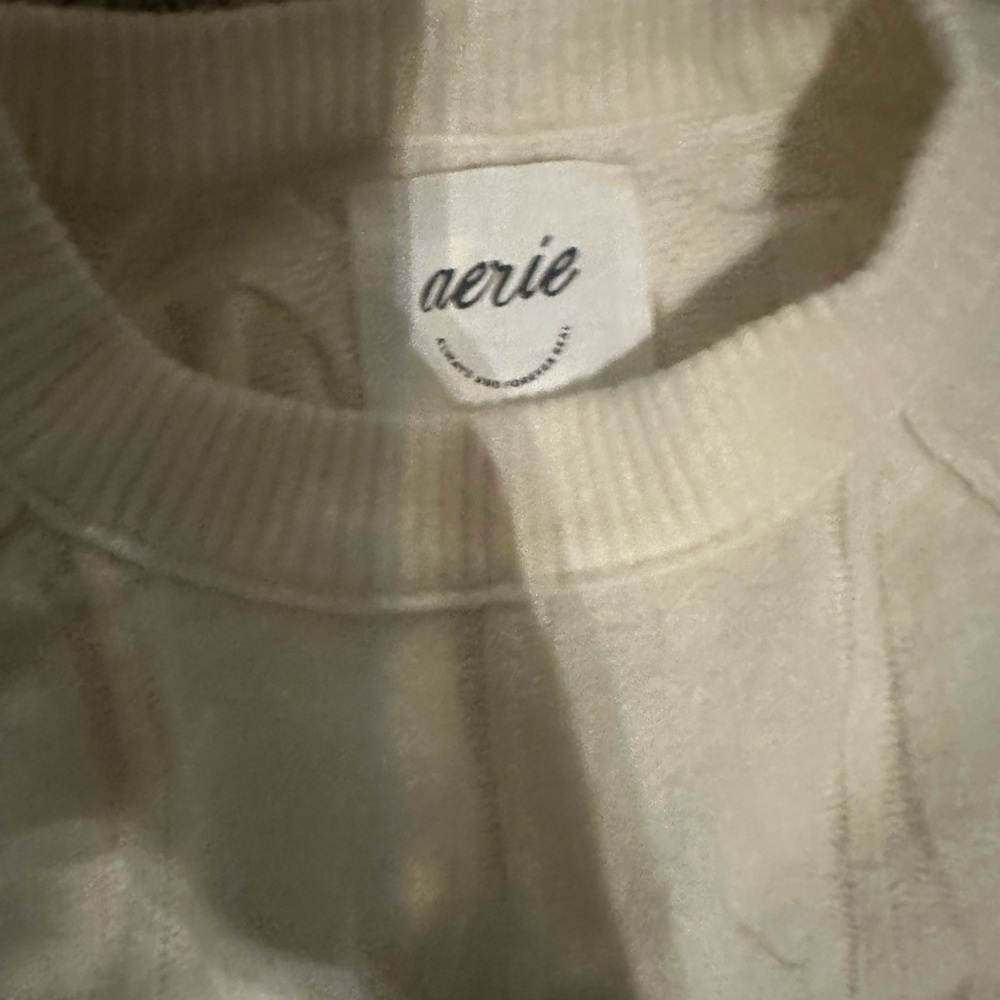 Aerie Cream Cable Knit Sweater women’s size Large - Picture 2 of 5